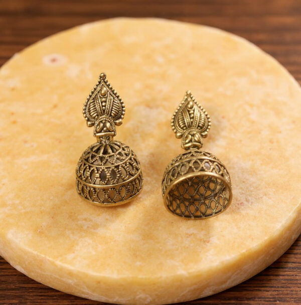 Golden Jhumka Earings